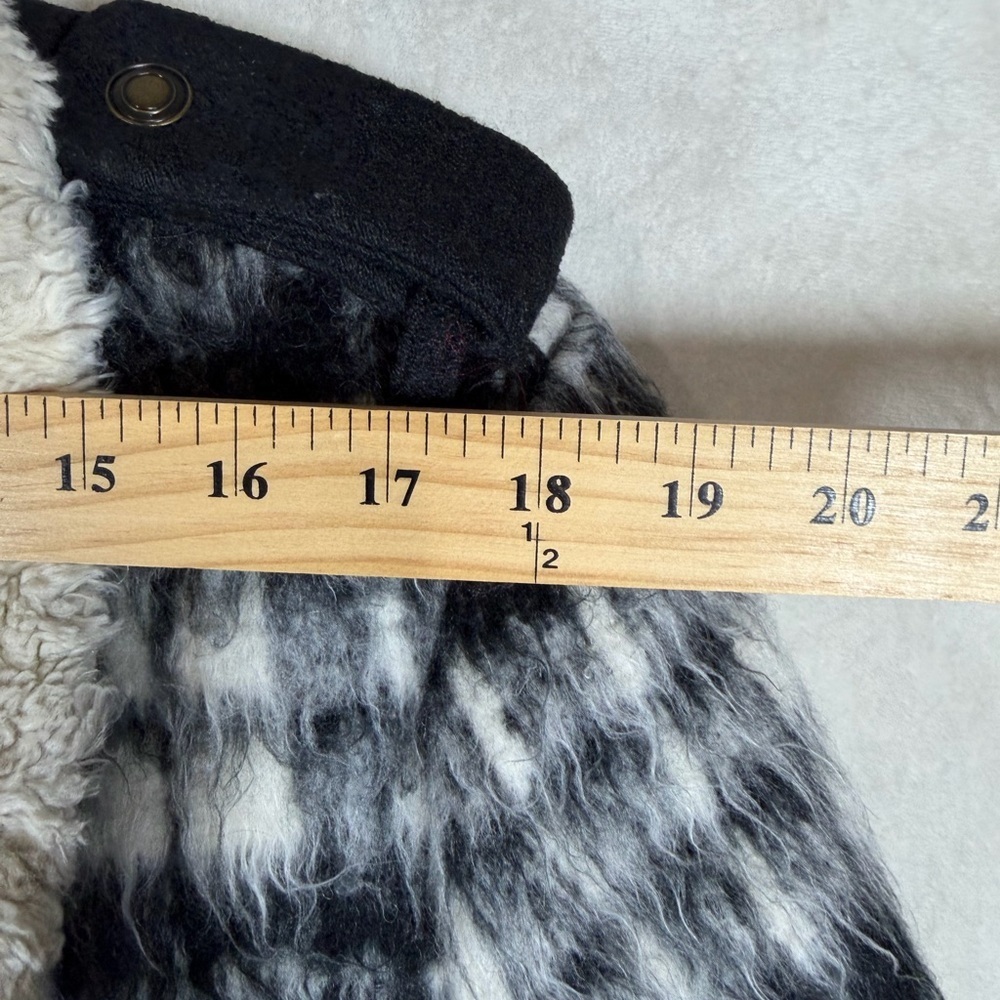 Free People Wool Blend Mohair Boho Shaggy Sherpa Bomber Cream Faux Fur Jacket - Picture 9 of 14